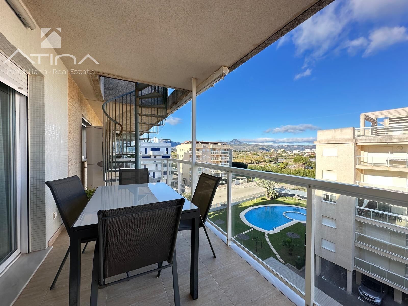 Vista exterior de Ático en venta en Daimús con Aire acondicionado, Jardín privado y Terraza