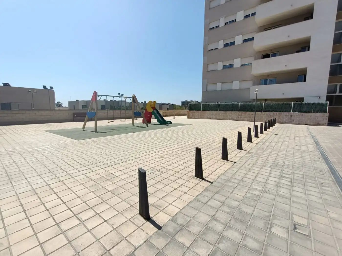 Aparcament de Pis en venda en Paterna amb Aire condicionat, Calefacció i Jardí privat