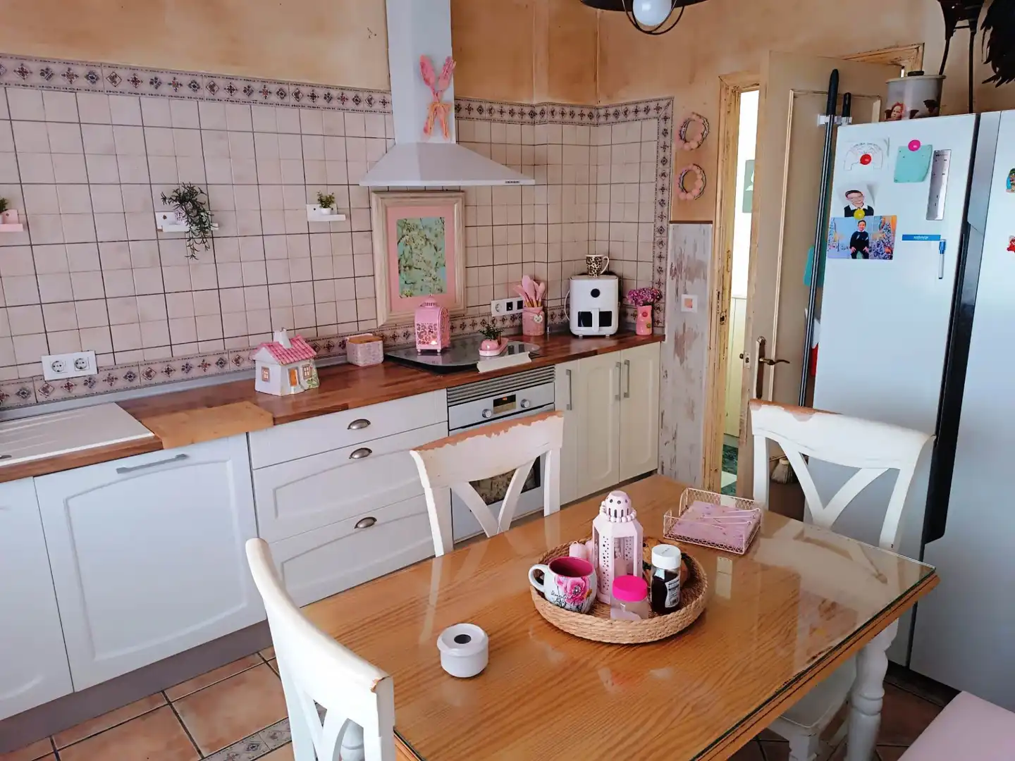 Cuina de Casa o xalet en venda en El Puerto de Santa María amb Aire condicionat, Jardí privat i Terrassa