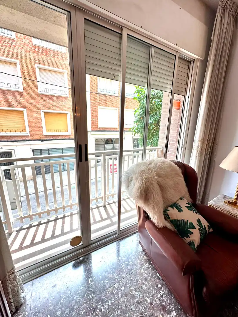Vista exterior de Pis en venda en Barcelona amb Calefacció, Moblat i Forn