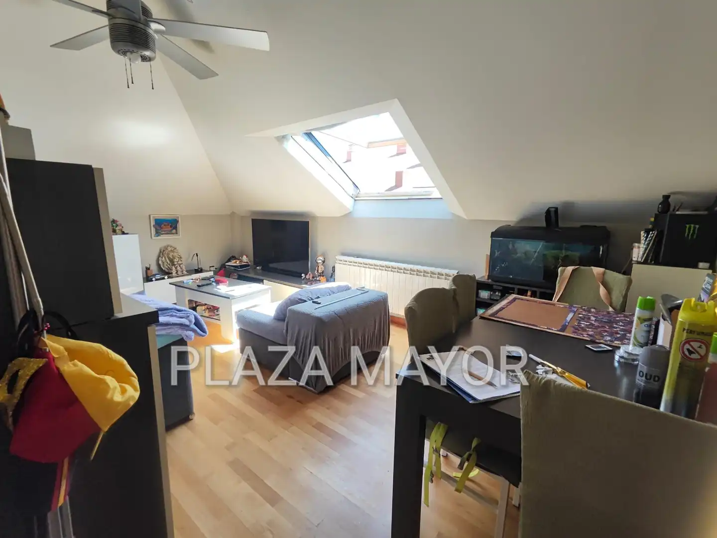 Sala de estar de Ático en venta en Moriscos con Calefacción, Terraza y Amueblado