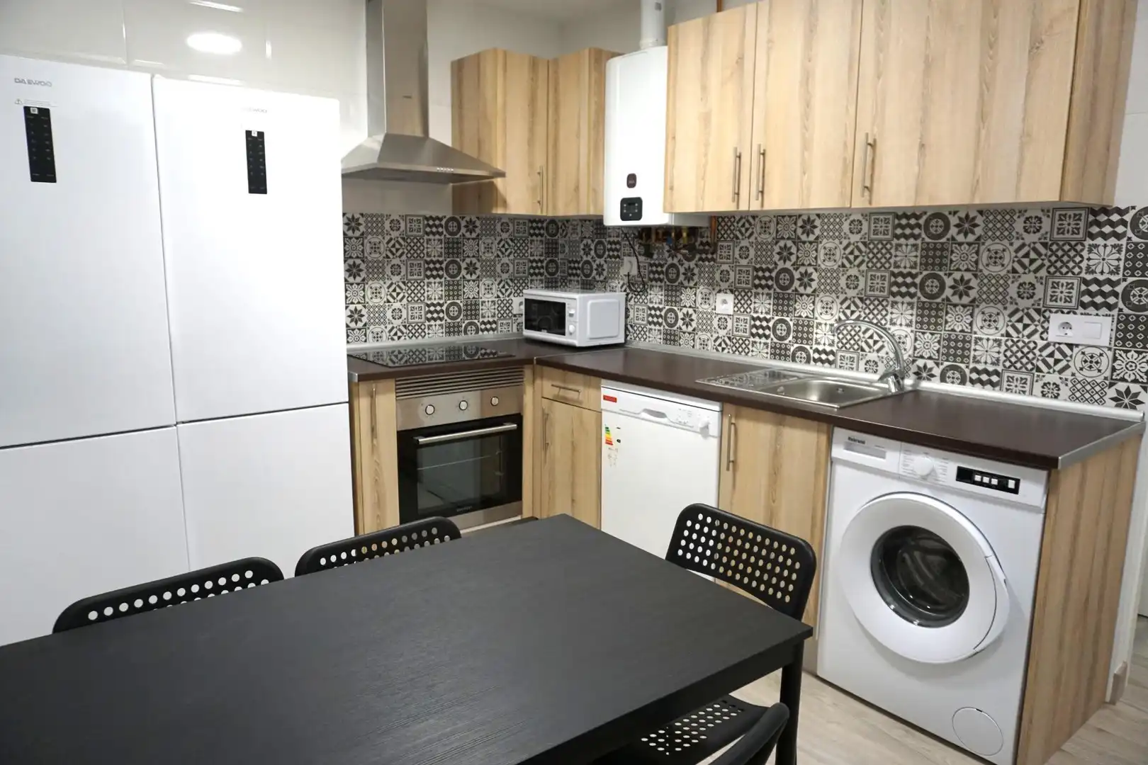 Room in Calle CAPITAN MENDEZ VIGO, 50, Santo Tomás
