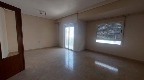 Foto 4 von Wohnung zum Verkauf in Calle Nou D'octubre, 63, Beniopa - Sant Pere, Gandia