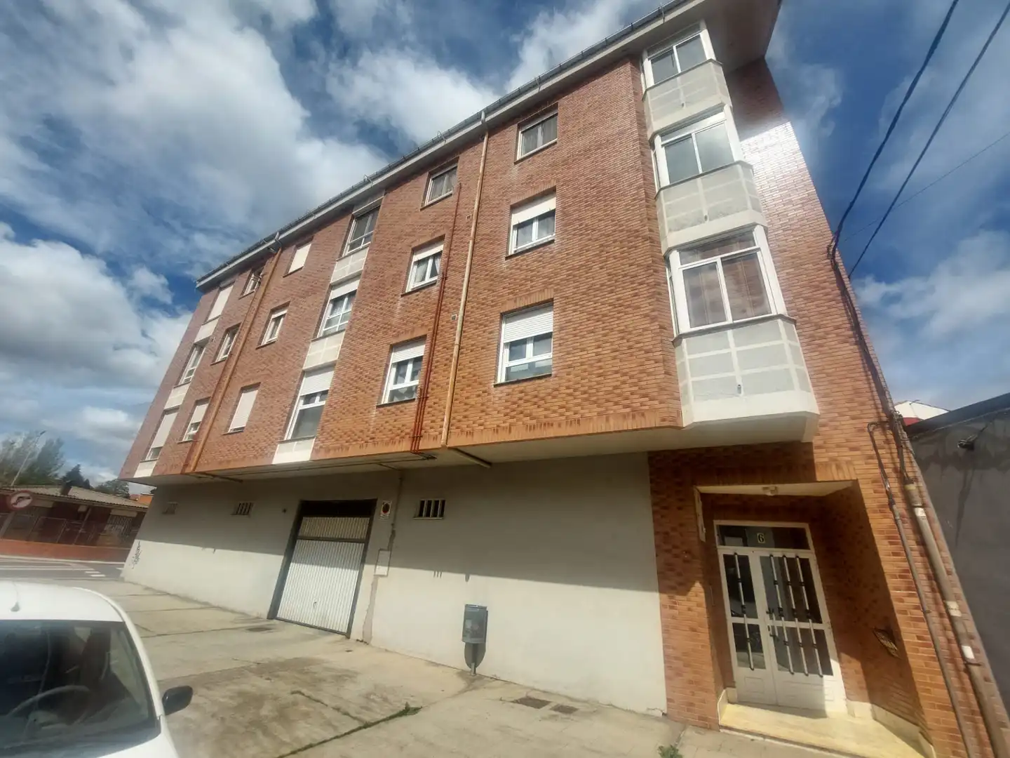Vista exterior de Piso en venta en San Andrés del Rabanedo