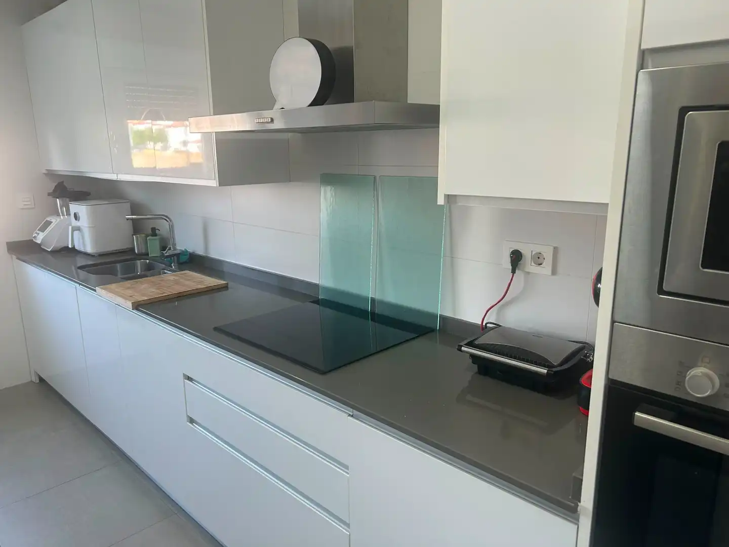 Cocina de Casa adosada en venta en Bormujos con Aire acondicionado, Jardín privado y Terraza