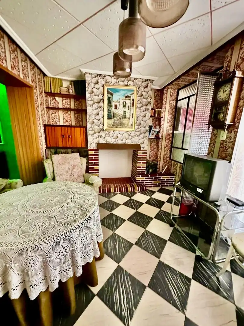 Sala de estar de Edificio en venta en Elda