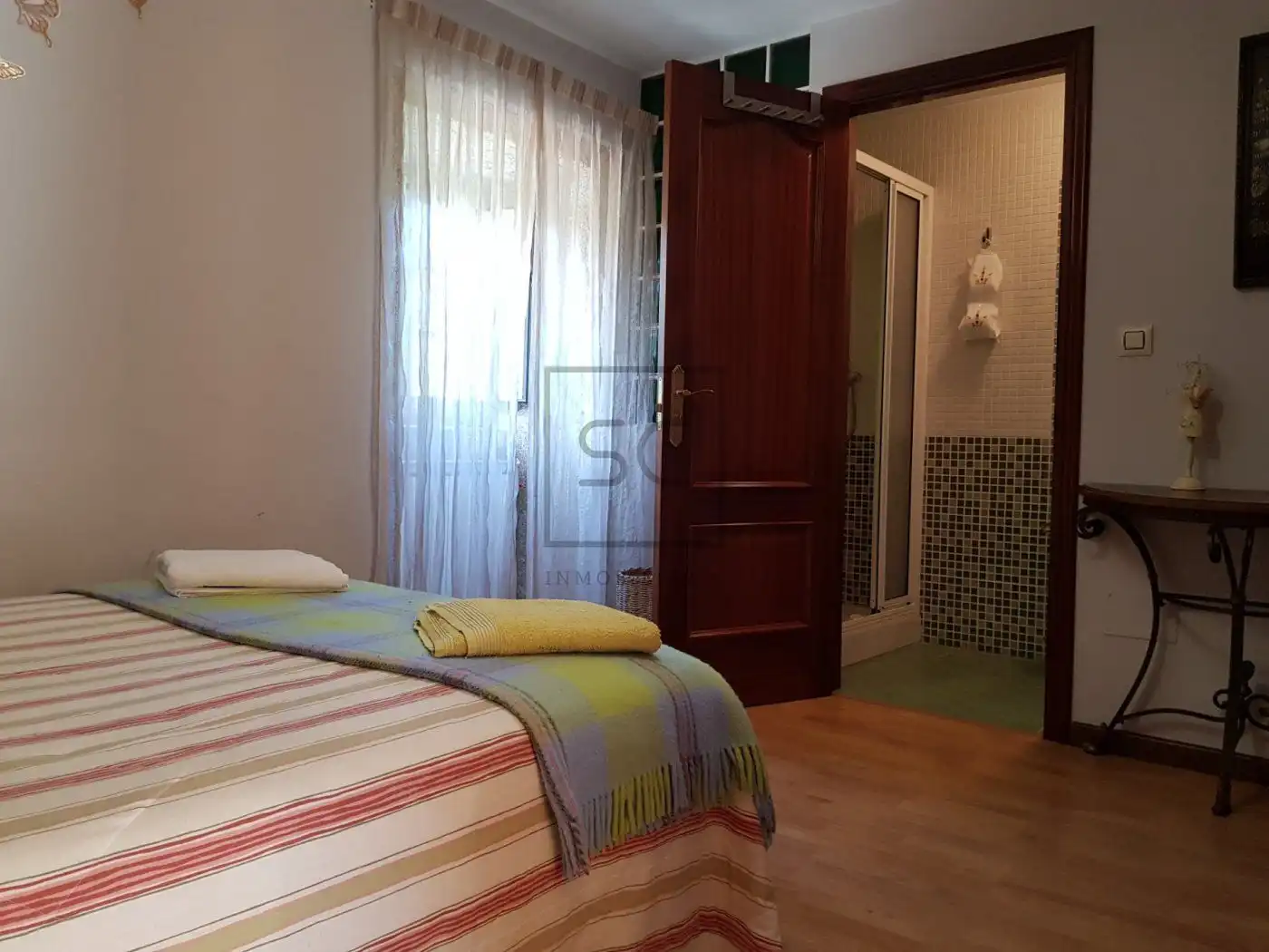 Schlafzimmer von Country house zum Verkauf in Laxe mit Heizung, Terrasse und Möbliert