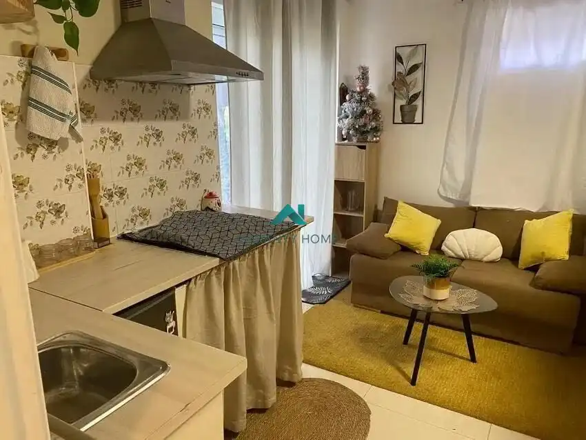 Küche von Wohnung zur Miete in Gilet mit Klimaanlage, Heizung und Privatgarten