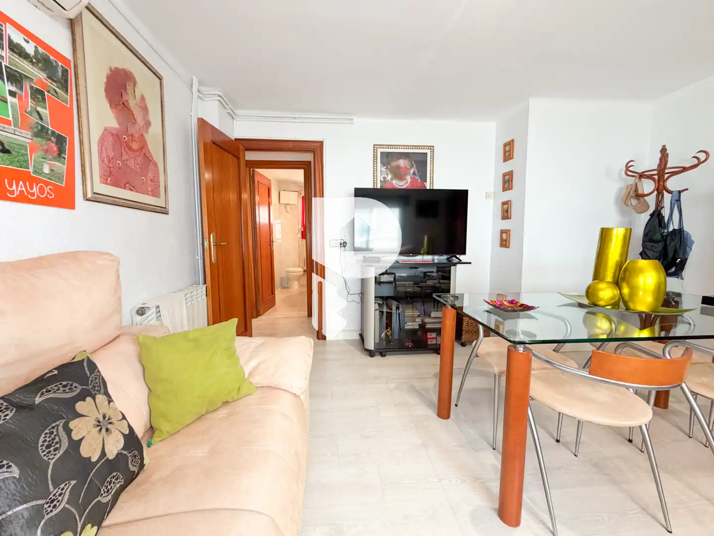 Sala d'estar de Casa o xalet en venda en El Papiol amb Aire condicionat, Calefacció i Jardí privat