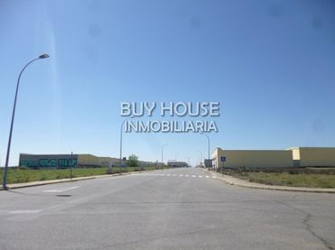 Terreno industriale in vendita a Avenida de la Industria