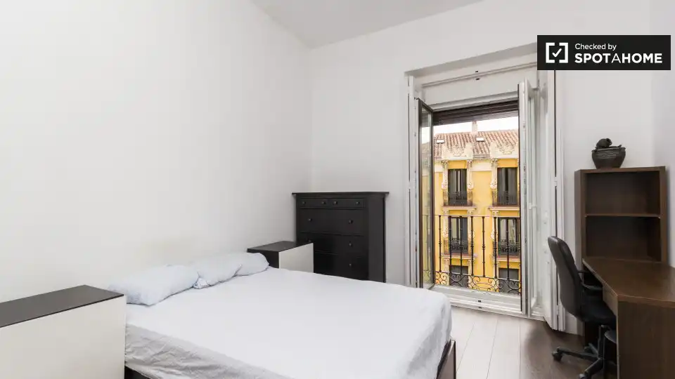 Piso con terraza en alquiler en Centro, imagen 13