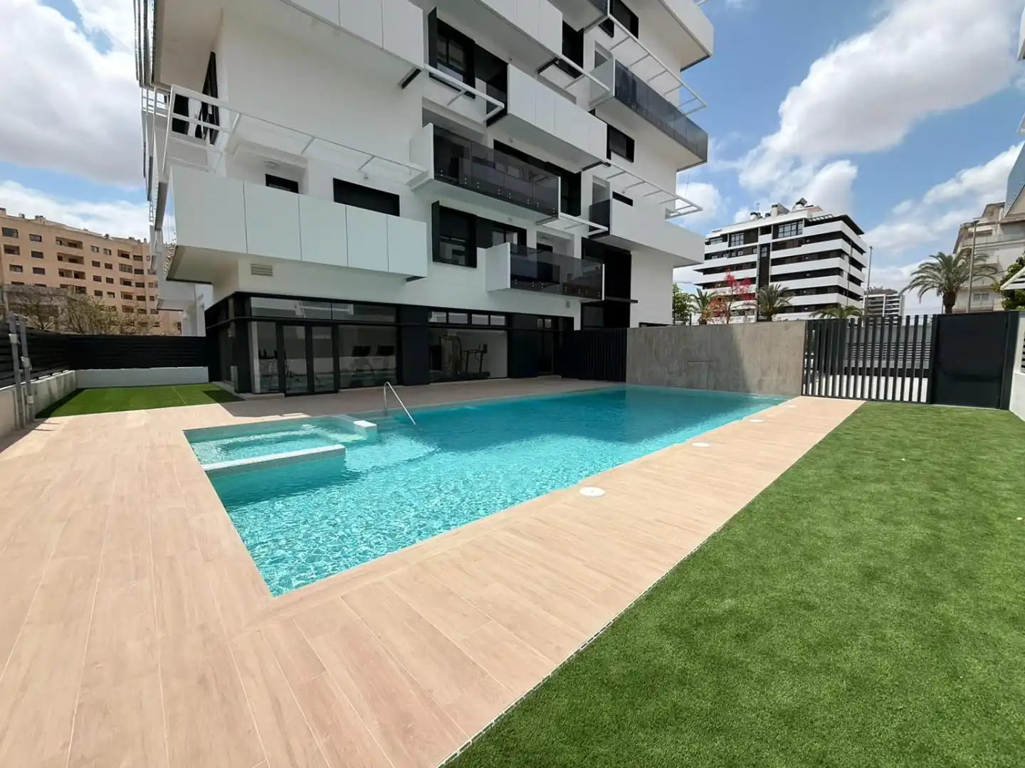 Piscina de Pis de lloguer en Murcia amb Aire condicionat, Calefacció i Piscina