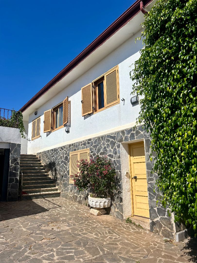 Exterior view of House or chalet for sale in San Cristóbal de la Laguna  with Private garden, Terrace and Swimming Pool