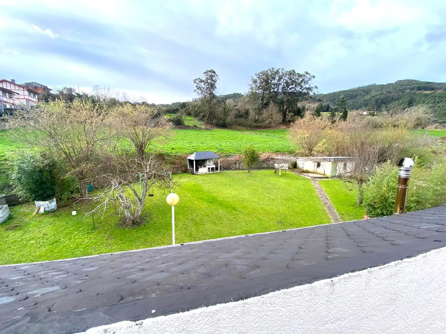 Casa o xalet en venda en Castro-Urdiales amb Calefacció, Jardí privat i Parquet