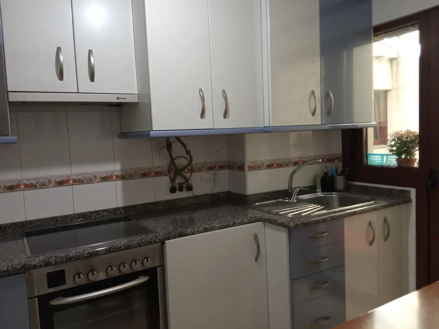 Cocina de Piso en venta en Barbadás con Calefacción, Trastero y Amueblado