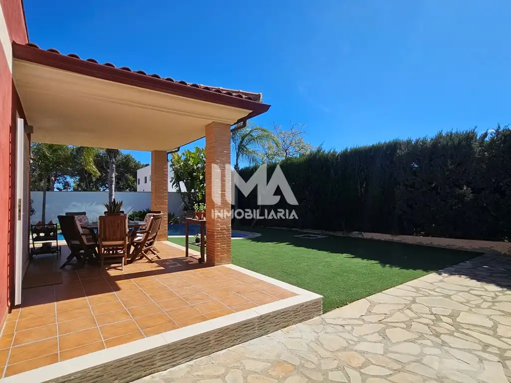 Jardí de Casa o xalet en venda en Bétera amb Aire condicionat, Calefacció i Jardí privat