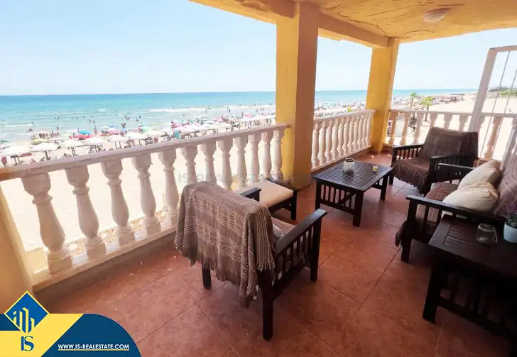 Xalet amb terrassa en venda a Guardamar Playa