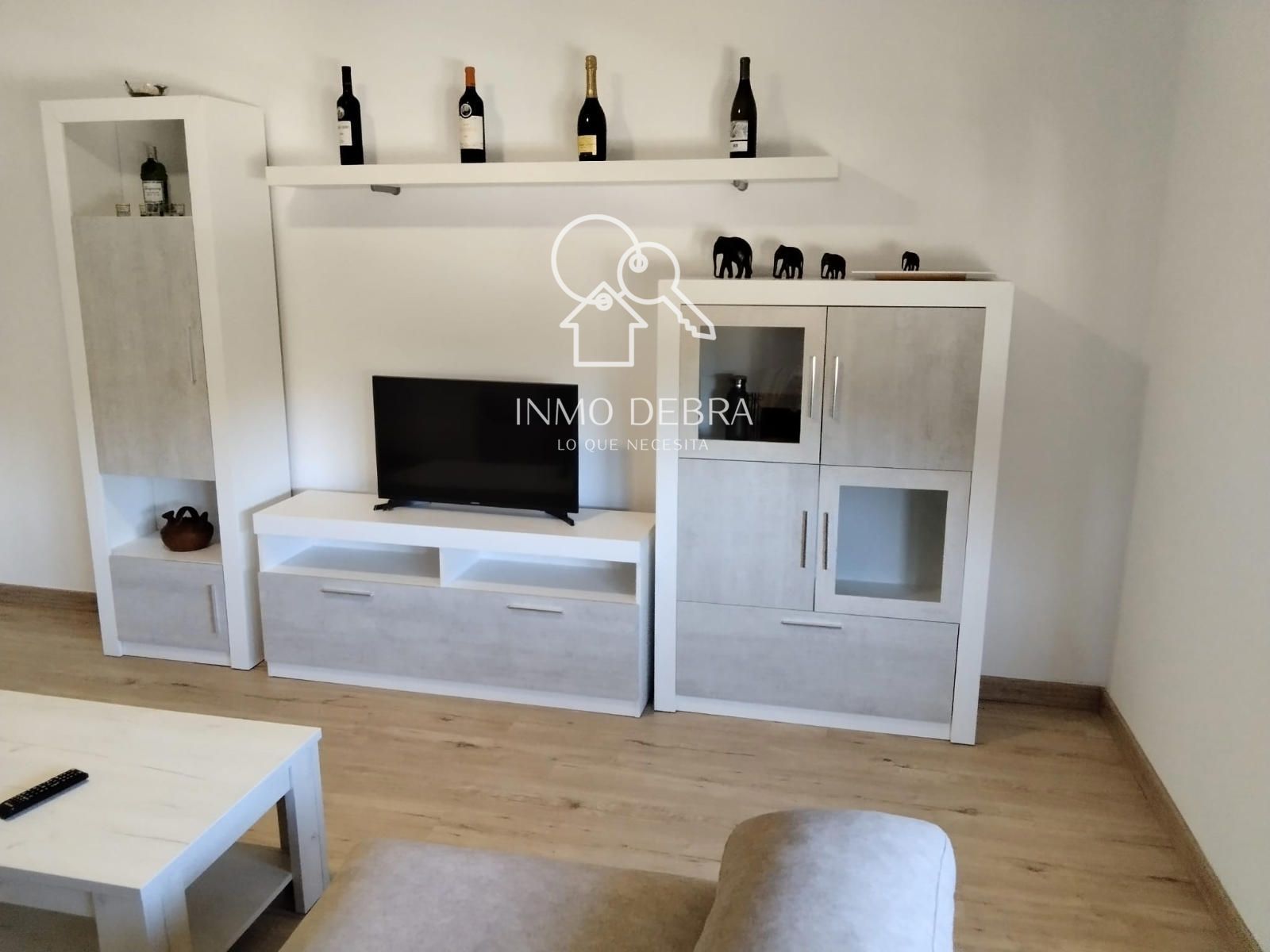 Sala d'estar de Pis en venda en Siero amb Terrassa i Moblat