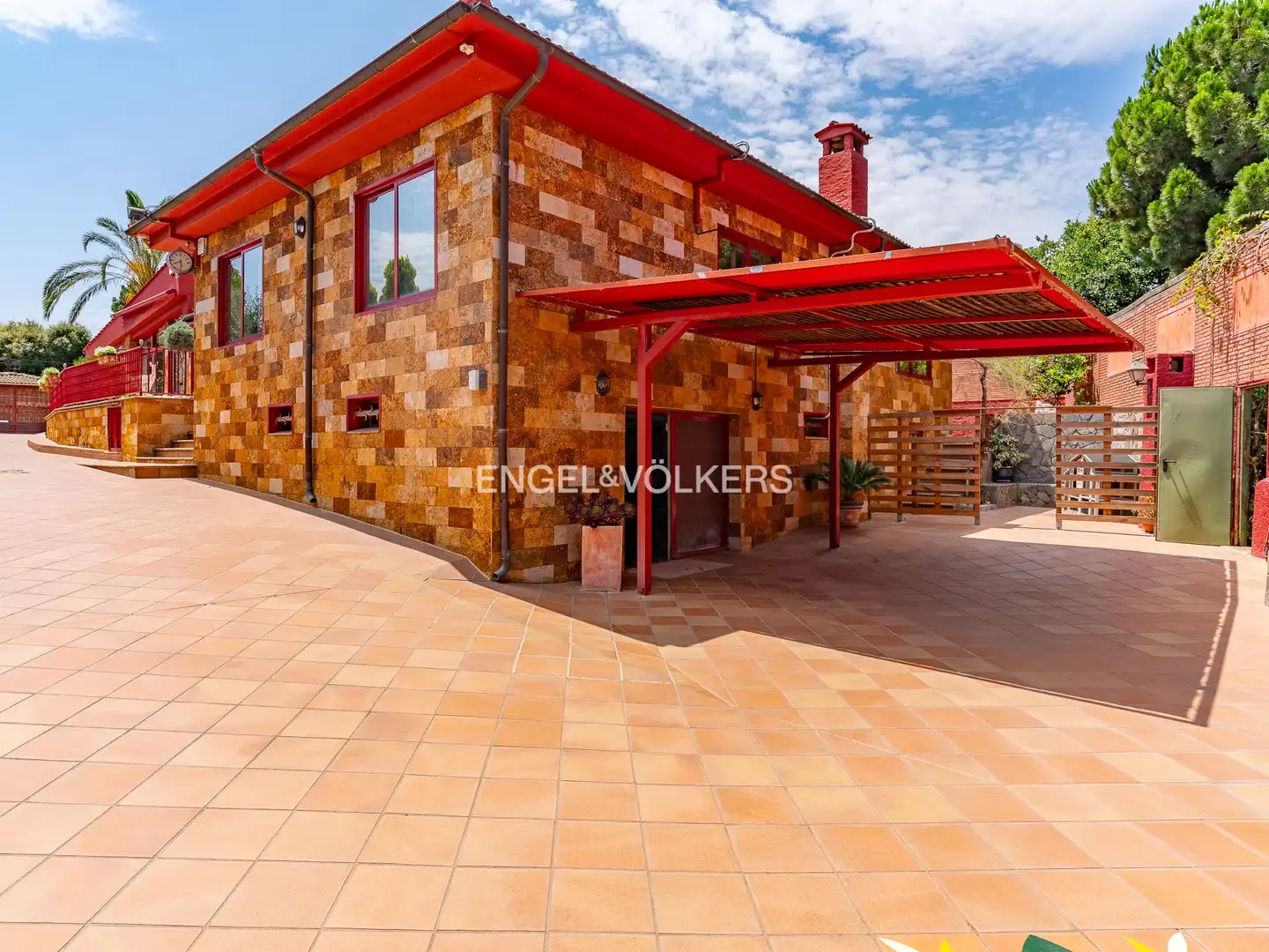 Vista exterior de Casa o xalet en venda en Canovelles amb Aire condicionat, Calefacció i Jardí privat
