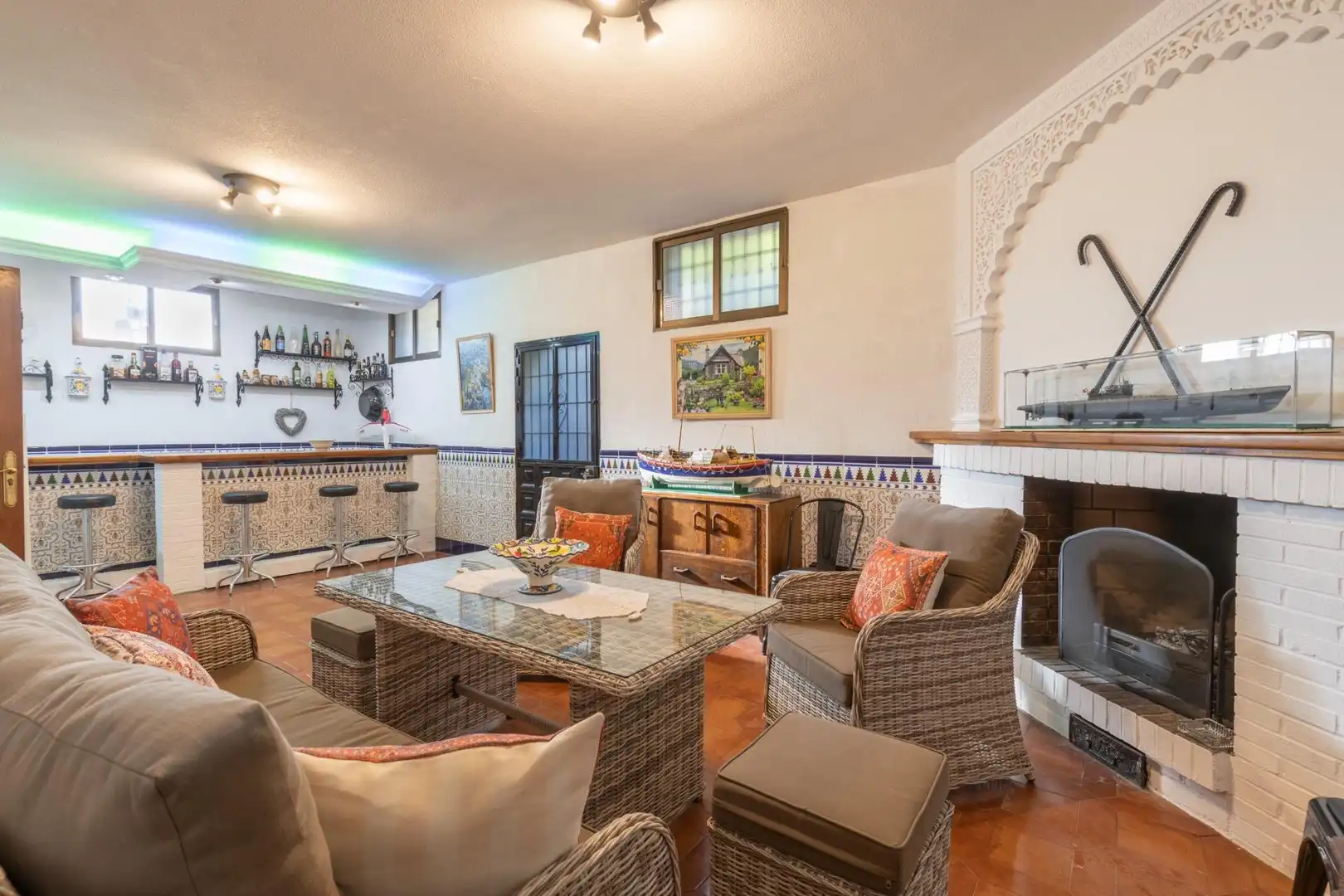 Sala d'estar de Casa o xalet en venda en Gójar amb Calefacció, Jardí privat i Terrassa