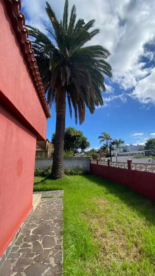 Exterior view of Houses for sale in San Cristóbal de la Laguna  with Storage room