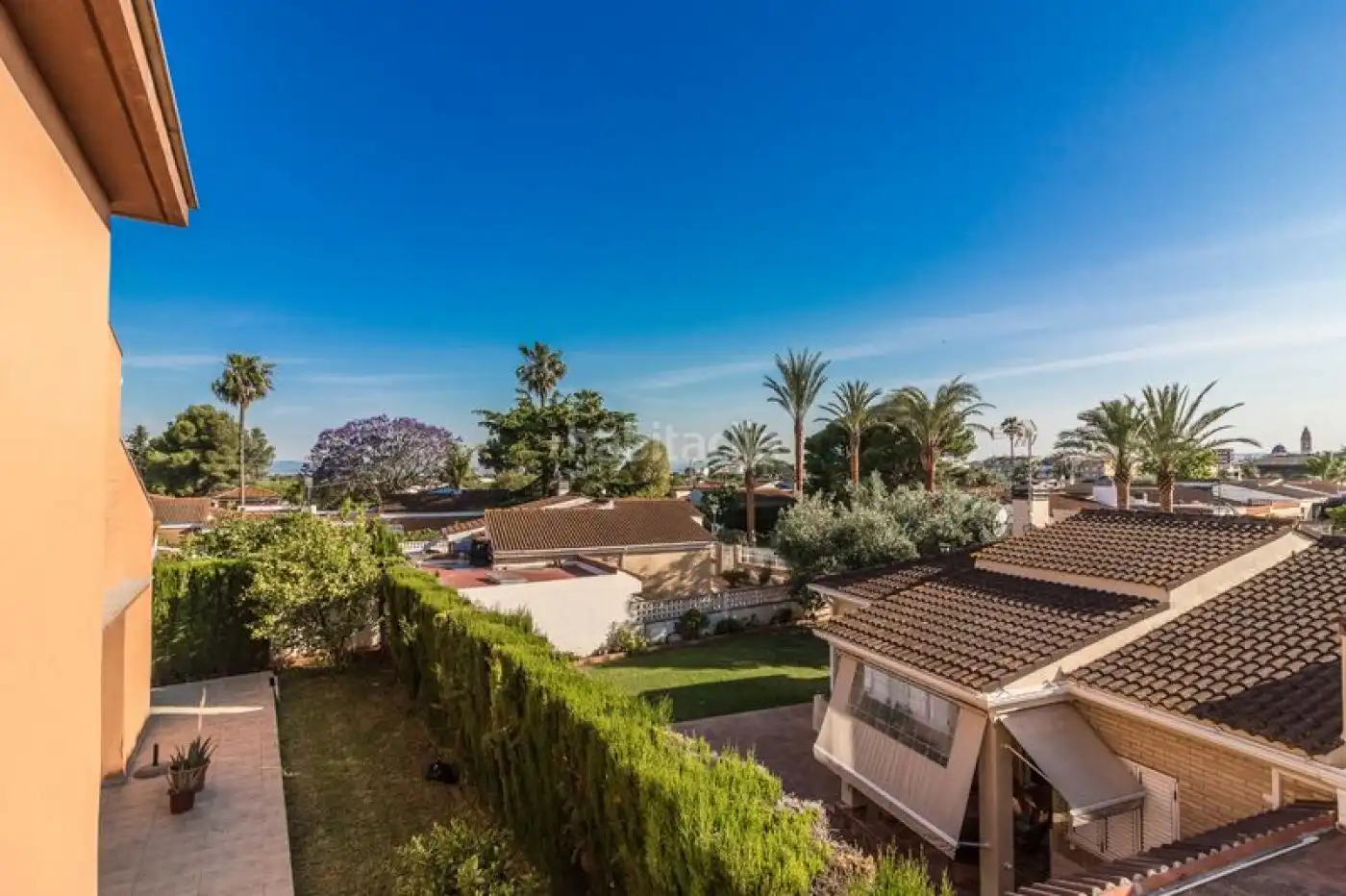 Exterior view of Houses for sale in L'Alcúdia  with Air Conditioner, Private garden and Parquet flooring