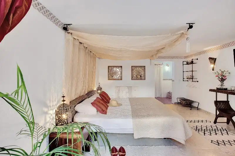 Chalet con piscina en venta en Elviria - Cabopino, imagen 12