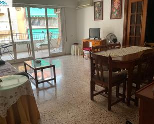 Sala d'estar de Apartament en venda en Alicante / Alacant amb Aire condicionat, Terrassa i Balcó