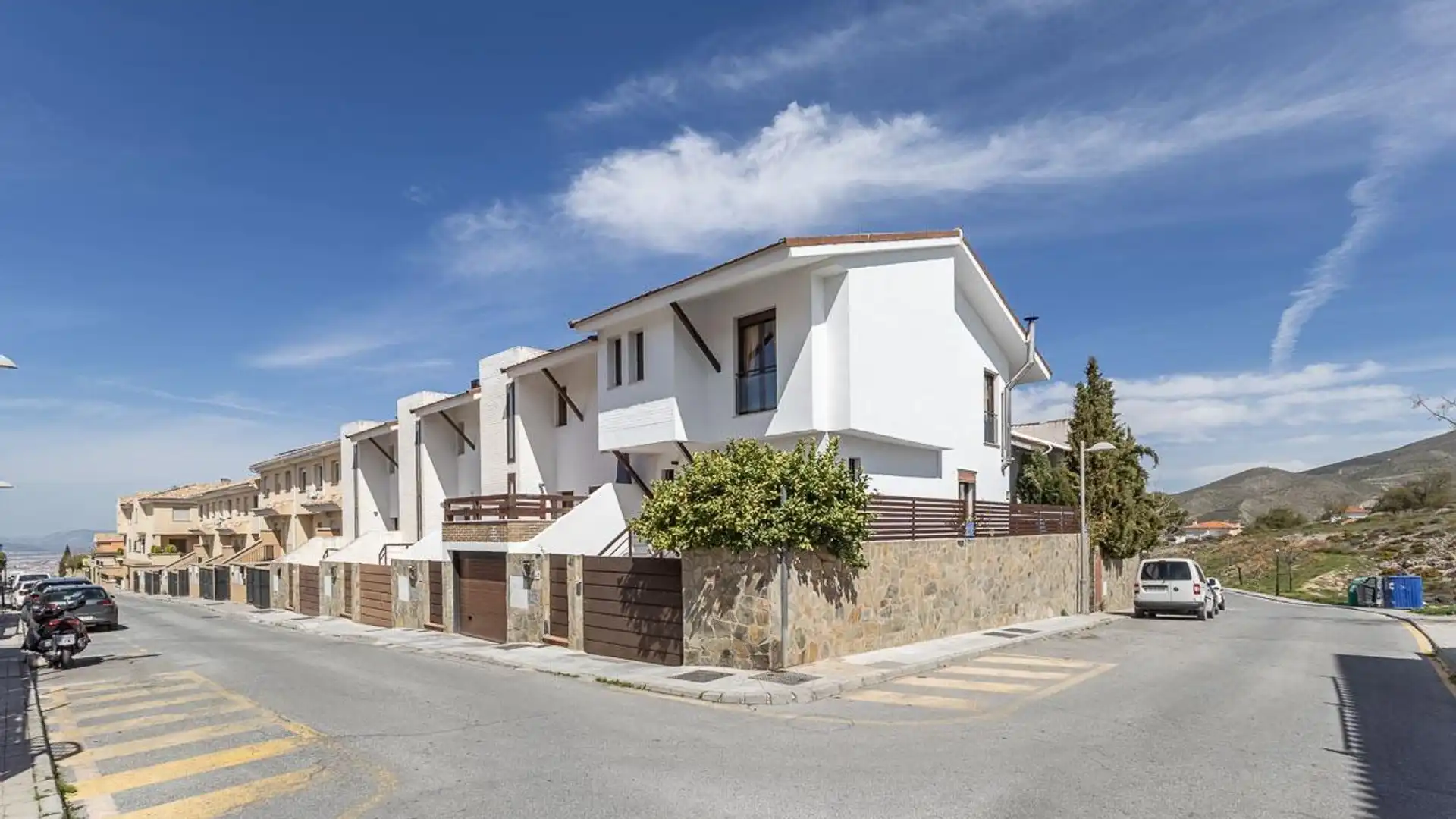 Exterior view of Single-family semi-detached for sale in Monachil  with Air Conditioner, Private garden and Storage room