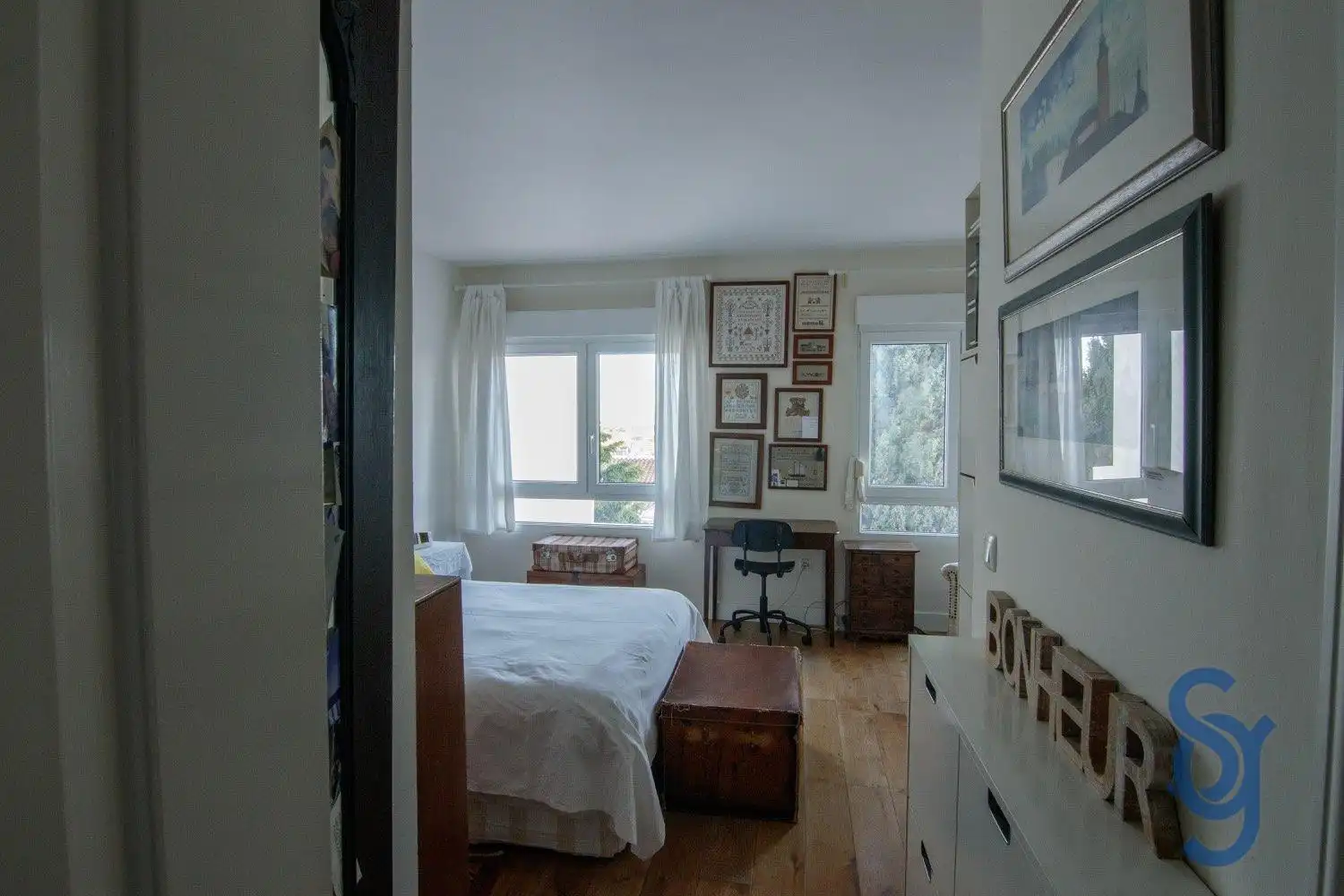 Bedroom of Detached homes for sale in Málaga  with Air Conditioner, Parquet flooring and Terrace