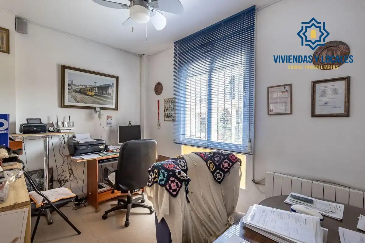 Casa aparellada amb terrassa en venda a Camino Camino Cementerio, imagen 28