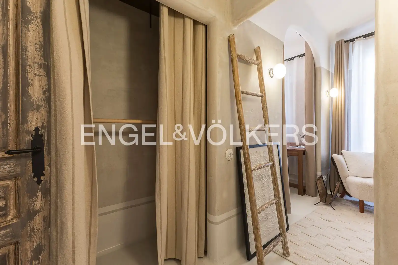 Attic for sale in Sants