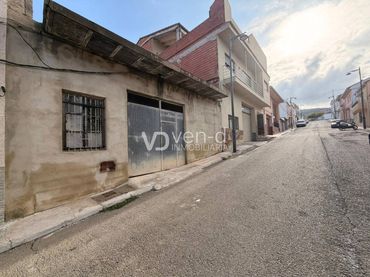 Local comercial en venda a Calle Doctor Muñoz Pérez 18