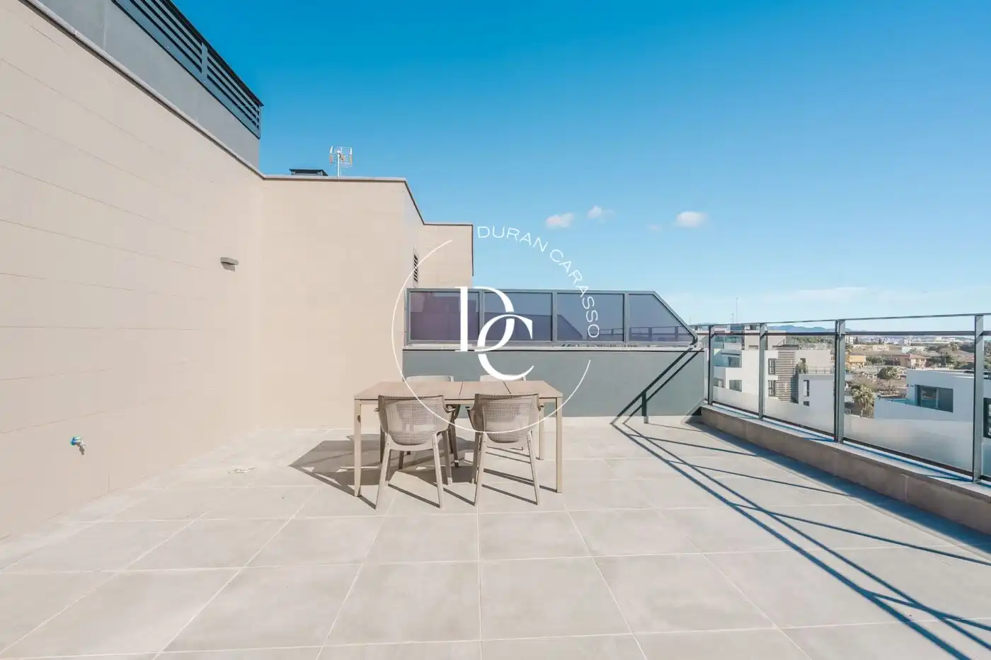 Terrasse von Maisonette zur Miete in Vilanova i la Geltrú mit Klimaanlage, Heizung und Terrasse