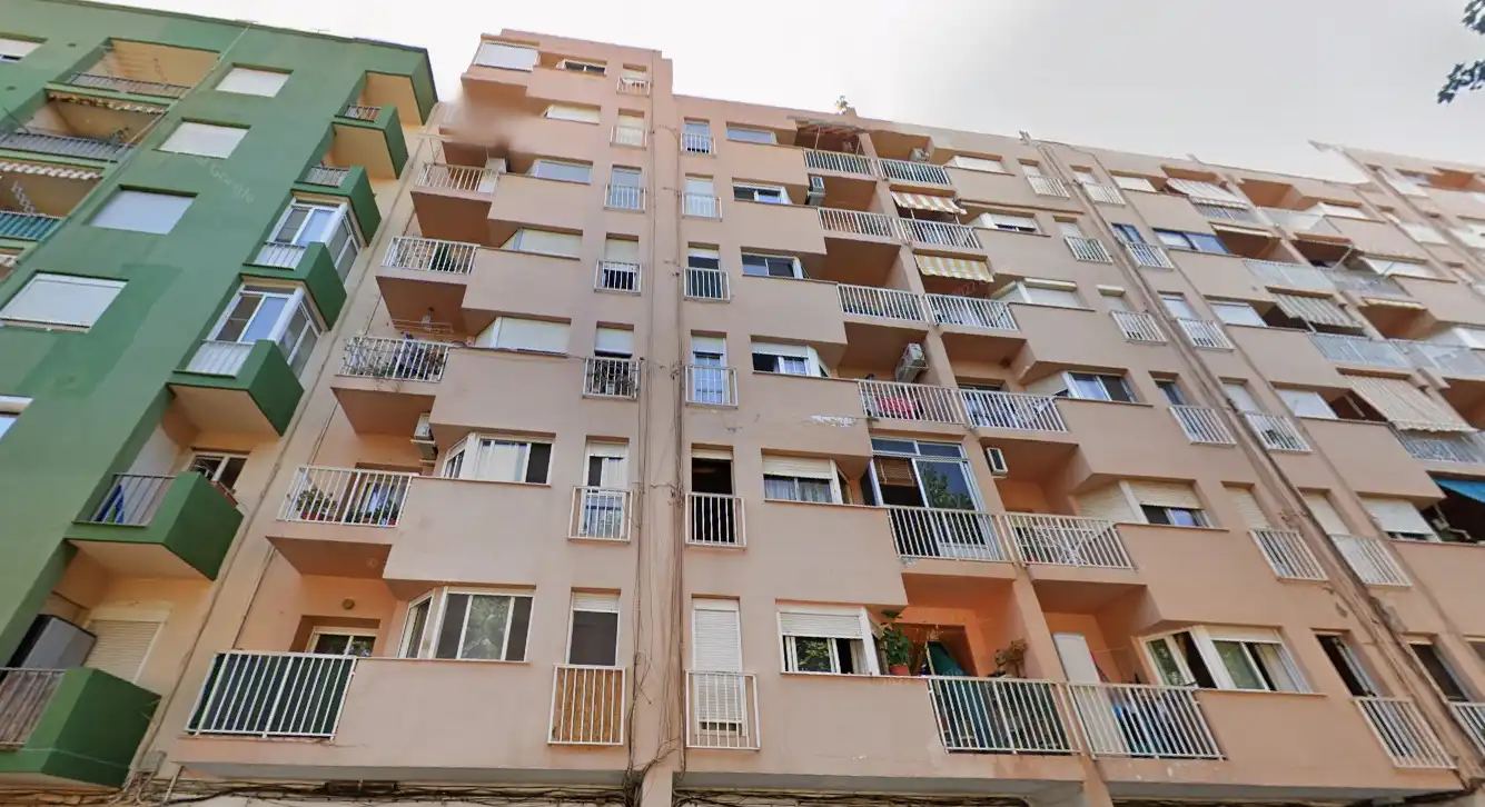 Vista exterior de Pis en venda en Sagunto / Sagunt