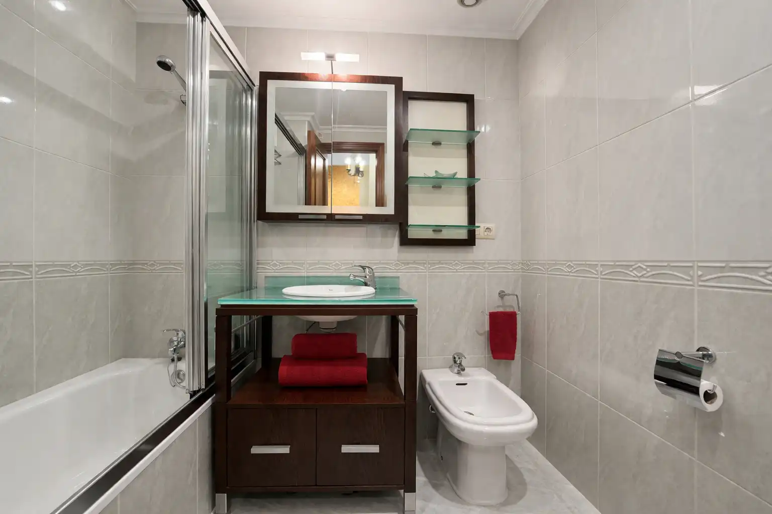 Baño de Piso en venta en Vigo  con Calefacción, Parquet y Trastero