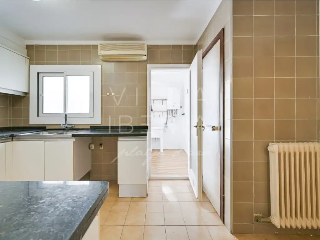 Wohnung zum Verkauf in Calle Joan Maragall, 34, Eixample Nord