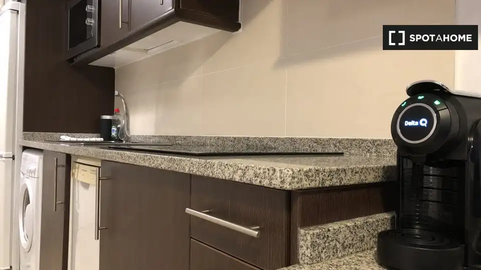 Room in Villaverde Alto