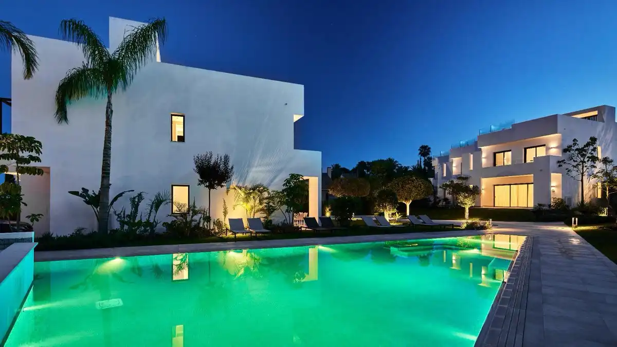 Reihenhaus mit Pool zur Miete in Nueva Andalucía, imagen 9