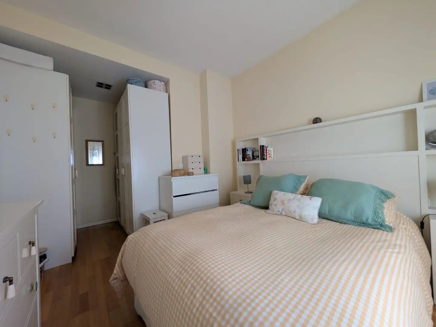 Dormitori de Casa o xalet en venda en Espartinas amb Aire condicionat, Terrassa i Piscina