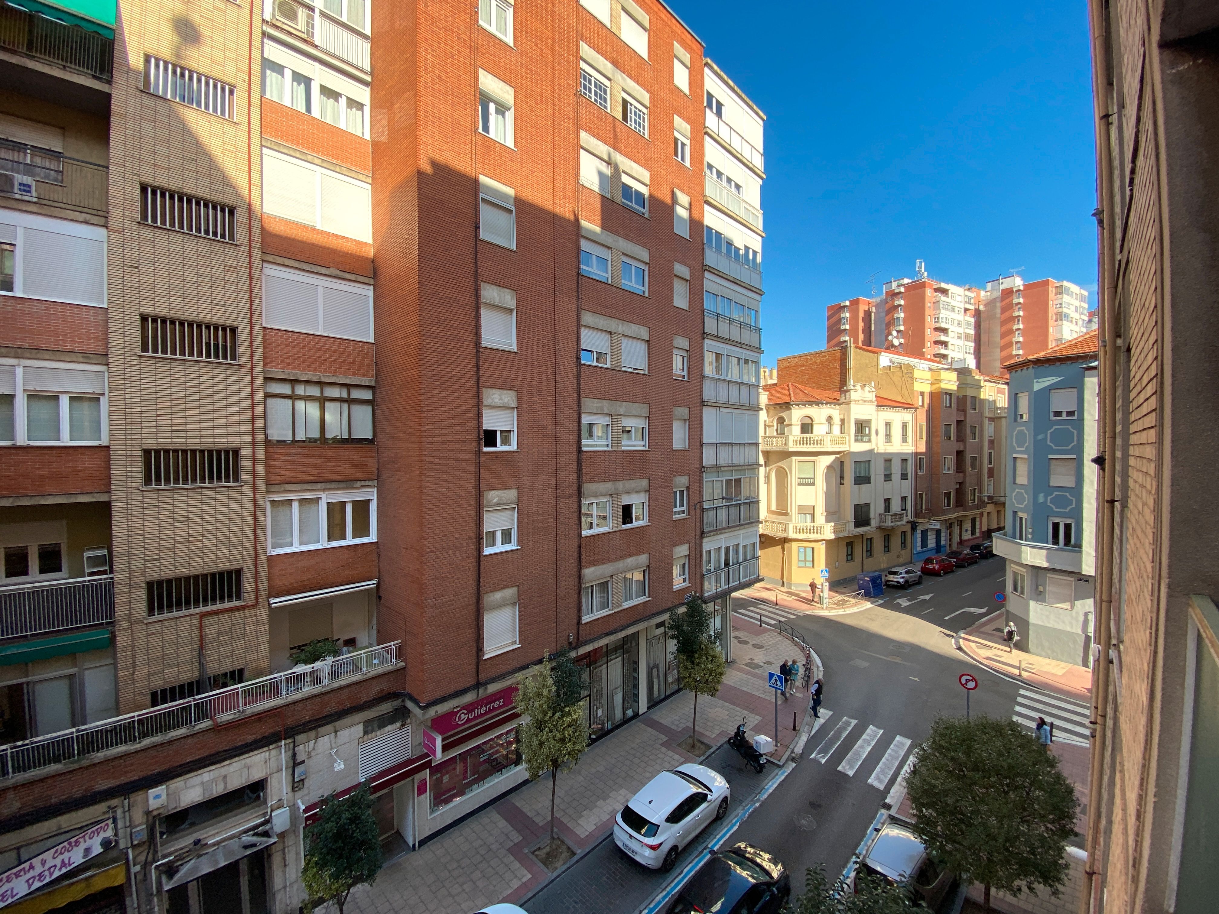 Flat for sale in Calle Padre Francisco Suárez, Campo Grande