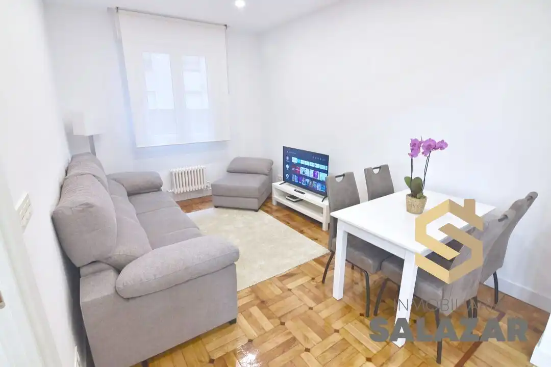 Sala de estar de Piso de alquiler en Bilbao  con Calefacción