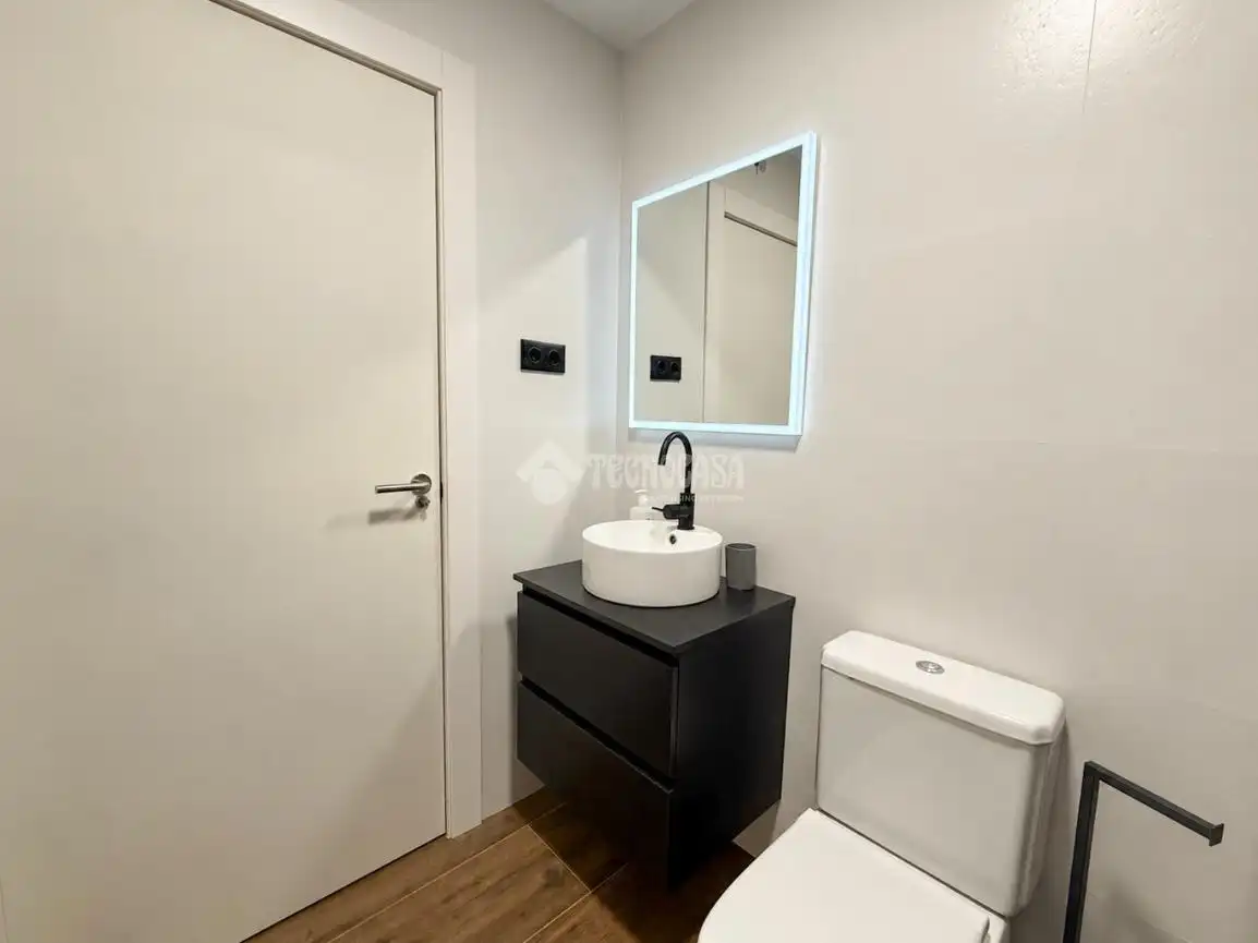 Bathroom of Flat for sale in Fuencarral - El Pardo