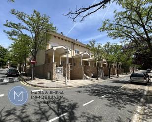 Exterior view of Single-family semi-detached for sale in Zizur Mayor / Zizur Nagusia  with Heating, Private garden and Terrace