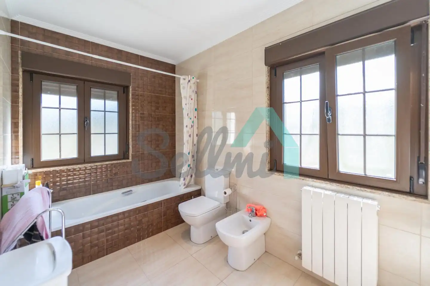 Baño de Casa o chalet en venta en Grado con Calefacción, Jardín privado y Parquet