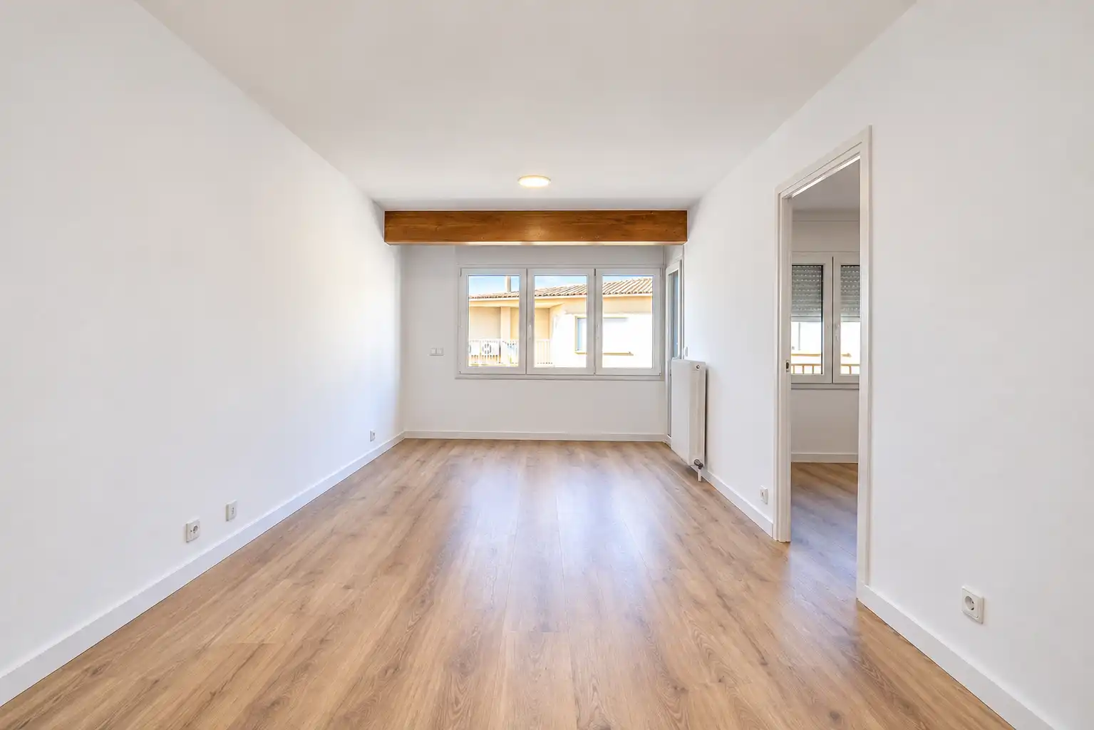 Living room of Flat for rent in Verges  with Heating and Terrace