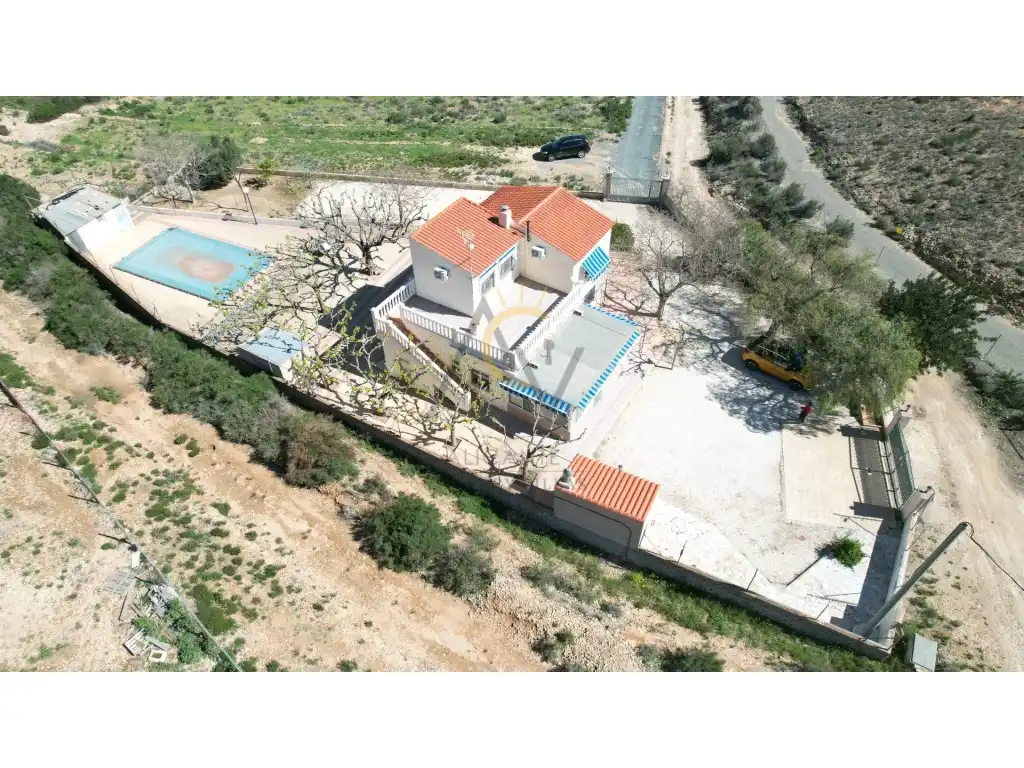 Villa avec piscine à vendre à Poligono 1 Paraje 98 La Serreta, imagen 2