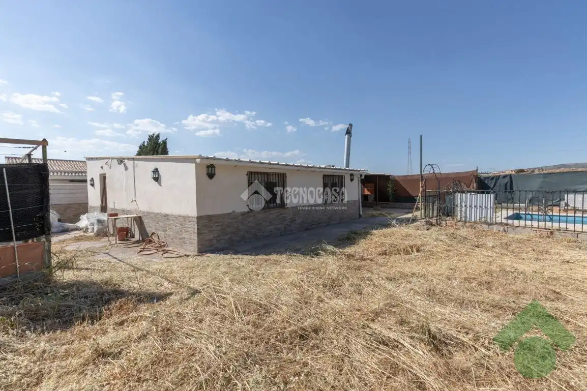 Country homes for sale in Albolote