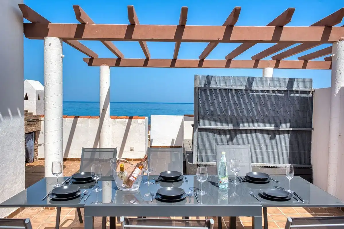 Terrasse von Dachboden zur Miete in Manilva mit Klimaanlage, Heizung und Terrasse