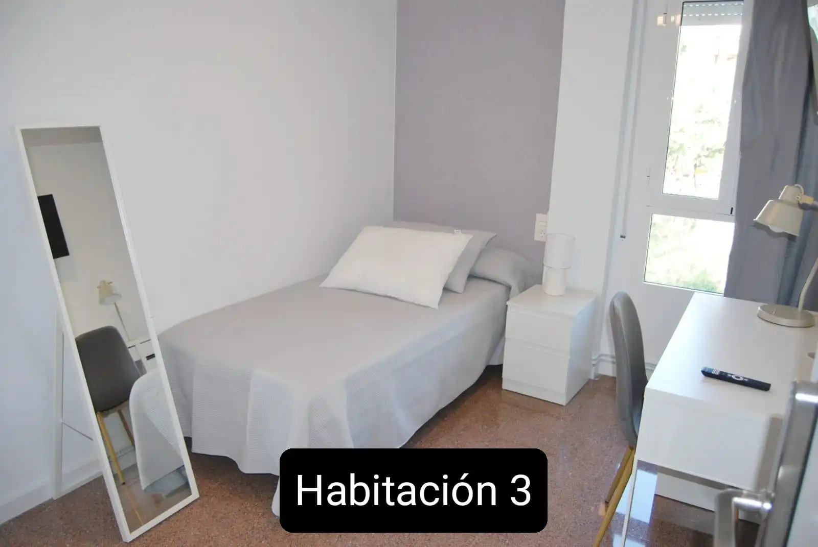 Habitación de Piso para compartir en Murcia con Aire acondicionado, Terraza y Amueblado